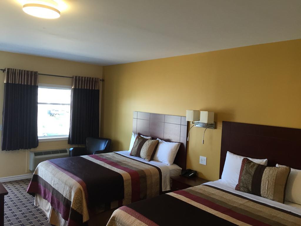 Fox Motor Inn Greater Napanee Exterior foto